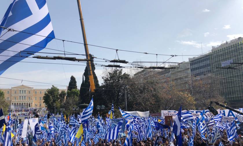 FAZ: «Iστορική στιγμή για τα Βαλκάνια» η συμφωνία Αθήνας - Σκοπίων