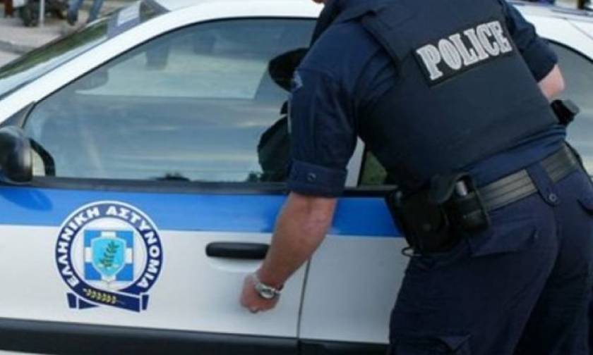 Ευρυτανία: Απείλησε με όπλο τον πατέρα του και ταμπουρώθηκε στο σπίτι του