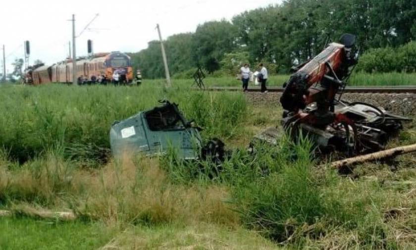 Πολωνία: Σύγκρουση τρένου με φορτηγό - Ένας νεκρός και 27 τραυματίες