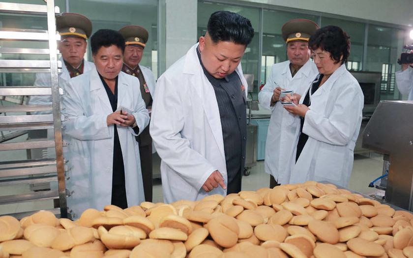 Ο ηγέτης που έγινε meme: Αυτές είναι οι πιο παράξενες φωτογραφίες του Κιμ Γιονγκ Ουν 