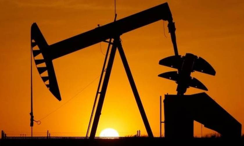 Μεγάλη πτώση σημειώνουν οι τιμές του πετρελαίου