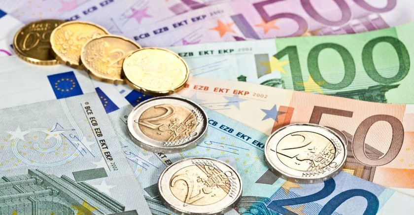 ΕΦΚΑ: Πόσος είναι ο μισθός - Πόσα λεφτά πληρώνονται οι Έλληνες ανάλογα με το επάγγελμα τους