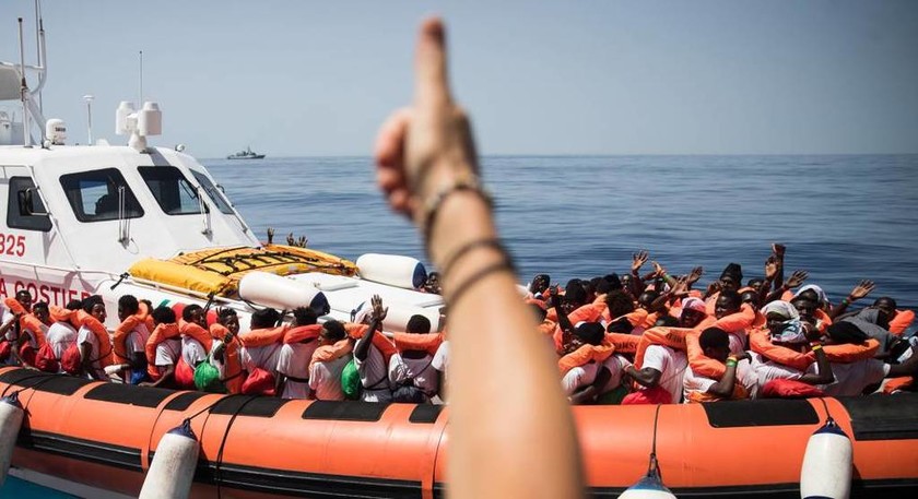 Aquarius: Έφθασαν στο λιμάνι της Βαλένθια  οι πρώτοι από τους 630 μετανάστες