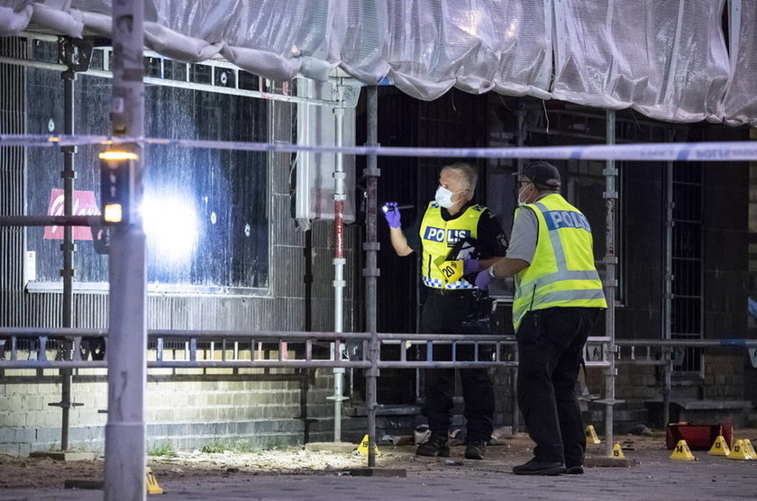 Σουηδία: Τρεις νεκροί από πυροβολισμούς στο κέντρο του Μάλμε (pics)