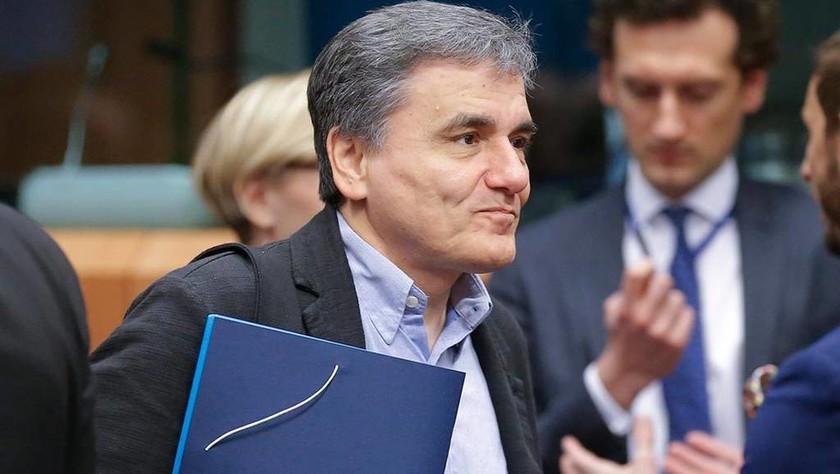 Handelsblatt: Ο Τσακαλώτος ενδέχεται να απογοητευτεί στο Eurogroup για το χρέος