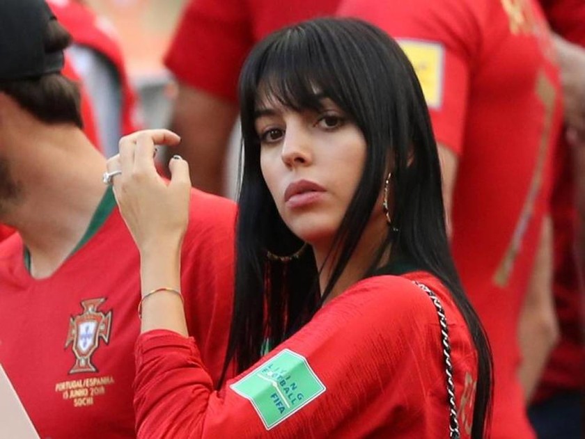 Παγκόσμιο Κύπελλο: Η σύντροφος του Ρονάλντο έβαλε «φωτιά» στην εξέδρα (pics)  