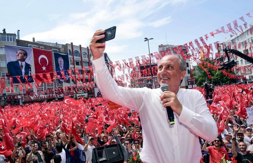 «Ντροπή σας ξεδιάντροποι»: Έκρηξη οργής από τον «Θεσσαλονικιό» για τα ΜΜΕ που παίζουν μόνο Ερντογάν