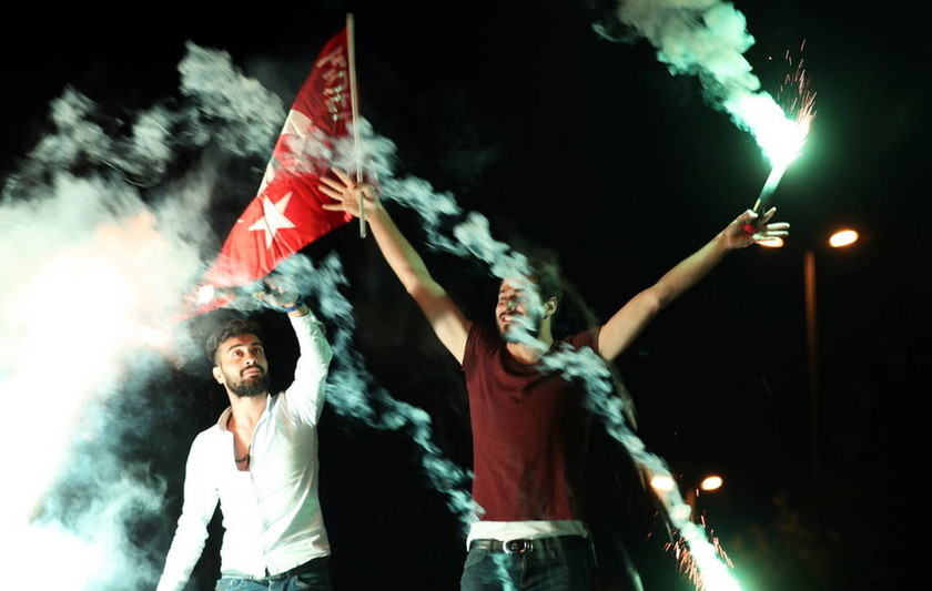 Εκλογές Τουρκία LIVE: Θρίαμβος Ερντογάν με 52% - Οι πρώτες δηλώσεις του (Pics+Vid)