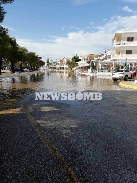 Καιρός: Η «Νεφέλη» πνίγει τη χώρα: Εγκλωβισμοί, πλημμύρες και καταστροφές (pics)