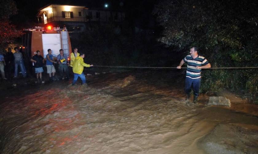 Θεσσαλονίκη: Έσπασε φράγμα και πλημμύρισαν χωριά στο Στρυμωνικό - Κινδύνεψαν άνθρωποι