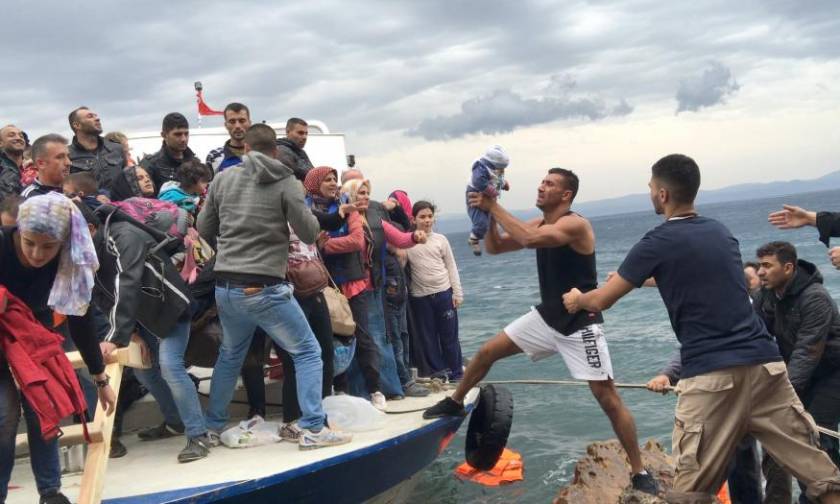 Συναγερμός στην Ιταλία: «Πενήντα χιλιάδες μετανάστες είναι έτοιμοι να σαλπάρουν από τη Λιβύη»