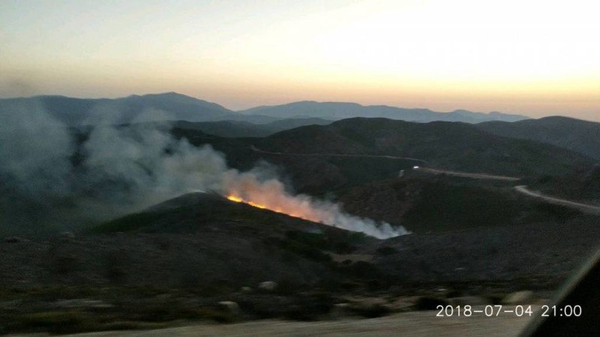 Φωτιά ΤΩΡΑ: «Μάχη» με τις φλόγες για δεύτερη ημέρα στα Χανιά