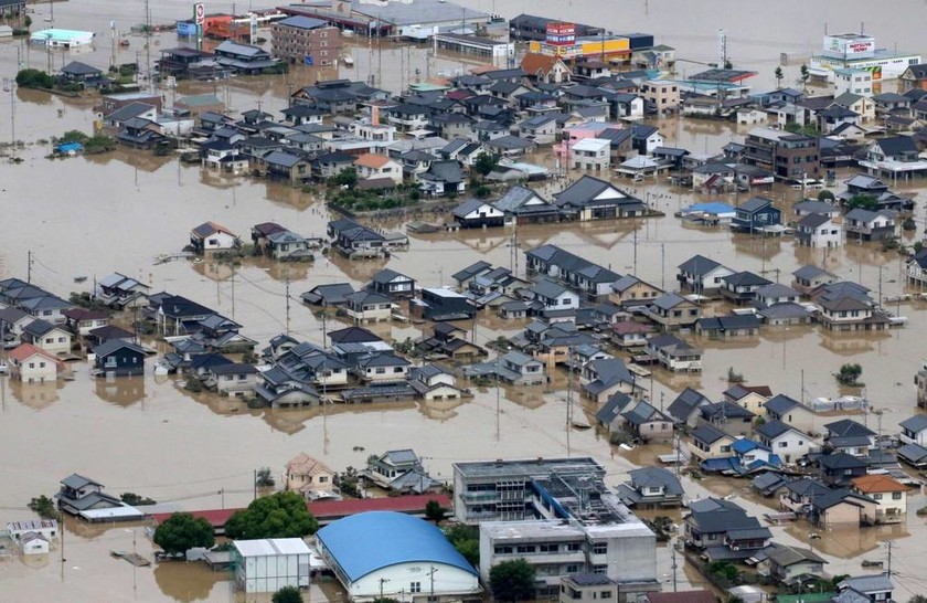 Ιαπωνία: Ανεβαίνει δραματικά ο αριθμός των νεκρών από τις σφοδρές βροχοπτώσεις