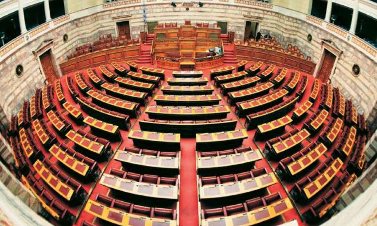 LIVE Βουλή: Η συζήτηση στην Ολομέλεια για το νομοσχέδιο του «Κλεισθένη»