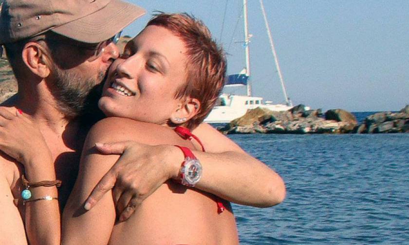 Μάνος Αντώναρος: Το συγκινητικό «αντίο» της πρώην συζύγου του - «Θα σε σκεφτόμαστε πάντα»