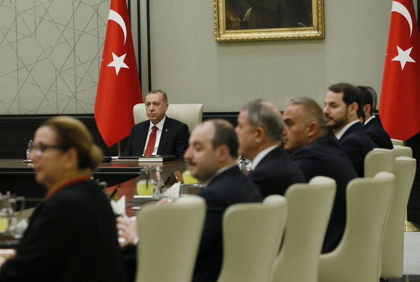 Τουρκία: Το πρώτο Υπουργικό Συμβούλιο του Ερντογάν ως… απόλυτος Σουλτάνος! (pics)