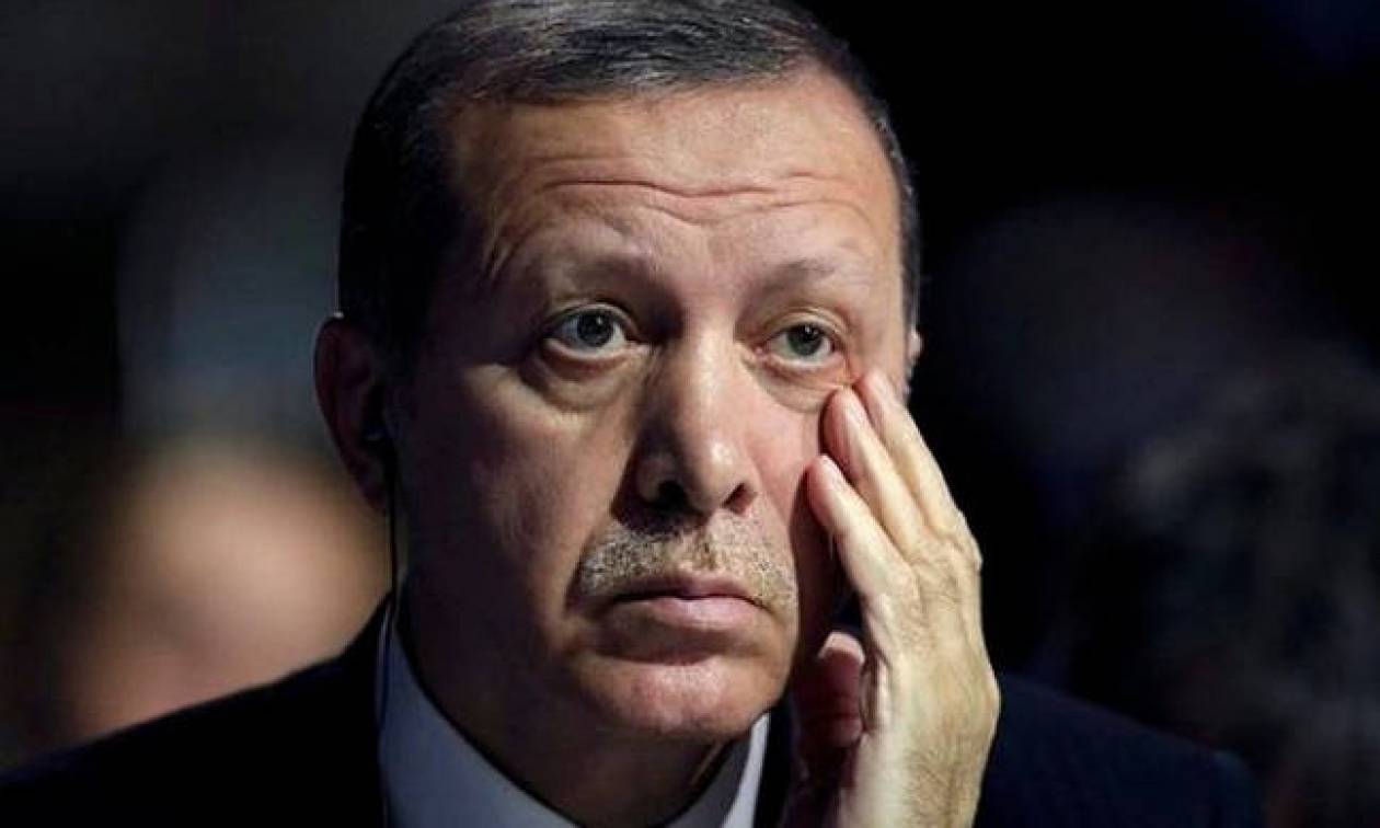 Νέο «χαστούκι» από Fitch στο Ερντογάν – Υποβάθμισε το αξιόχρεο του τουρκικού δημοσίου