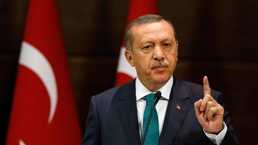 Τα πρώτο προεδρικά διατάγματα του Ερντογάν που τον καθιστούν «σουλτάνο» 