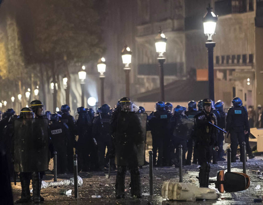 Μουντιάλ 2018: «Ματωμένοι» πανηγυρισμοί στη Γαλλία - Δύο νεκροί και αρκετοί τραυματίες (pics)