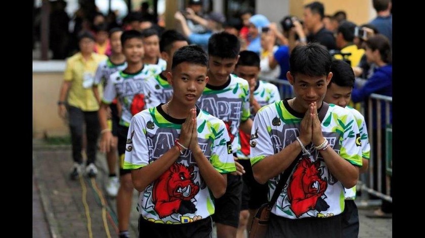 Συγκλόνισαν οι «Αγριόχοιροι» της Ταϊλάνδης: «Πίναμε νερό μόνο από τους σταλακτίτες»