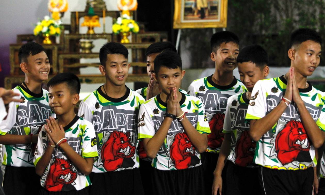 Ταϊλάνδη: Βουδιστές μοναχοί θα χειροτονηθούν τα παιδιά που απεγκλωβίστηκαν από το σπήλαιο