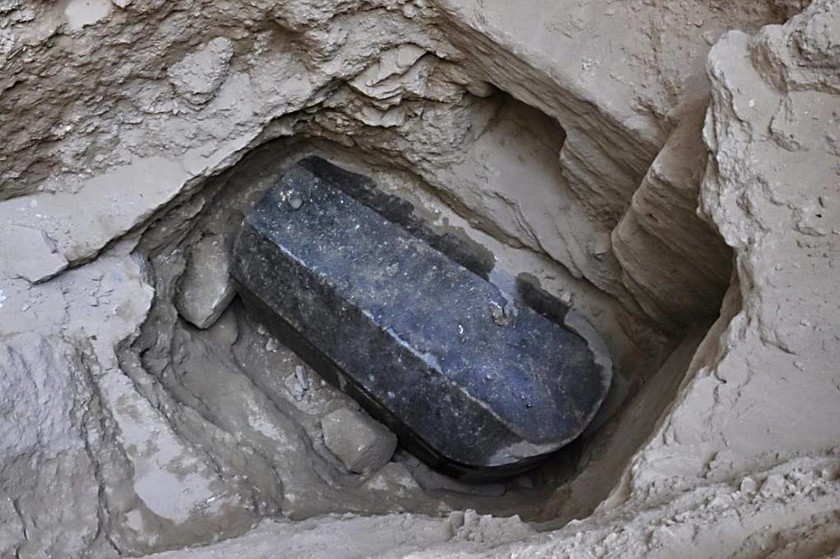 Αίγυπτος: Ανοίγει η «καταραμένη» γρανιτένια σαρκοφάγος - Ποιο μυστικό «κρύβεται» μέσα της