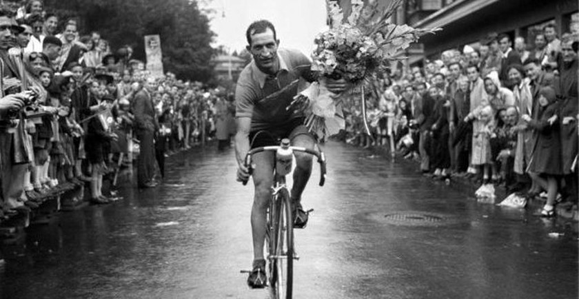 Τζίνο Μπαρτάλι: O Ιταλός ήρωας ποδηλάτης της Αντίστασης που τιμά με doodle η Google 