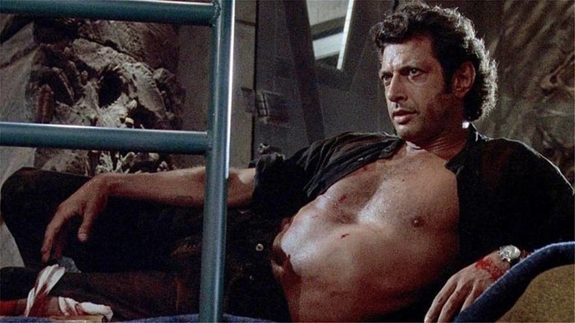 Με ένα γιγάντιο... σέξι άγαλμα του Τζεφ Γκόλντμπλουμ γιόρτασαν τα 25α γενέθλια του Jurassic Park! 