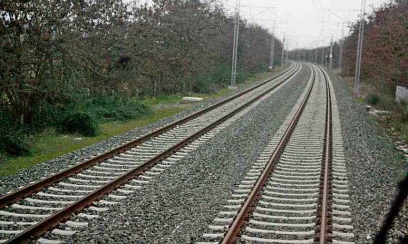 Two killed after being hit by train in Alexandroupolis