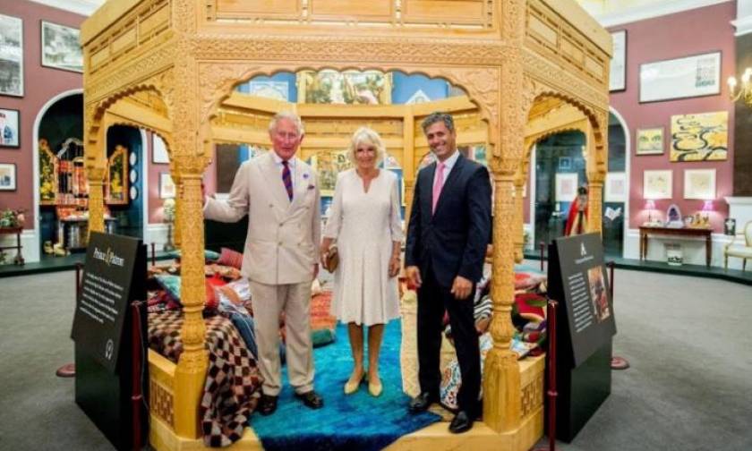 Στο εσωτερικό του Buckingham: Το δώρο του Καρόλου στον κόσμο για τα 70ά του γενέθλια