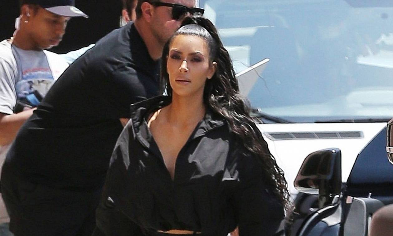 Η Kim Kardashian μόλις φόρεσε τον πιο ντροπιαστικό συνδυασμό ever!