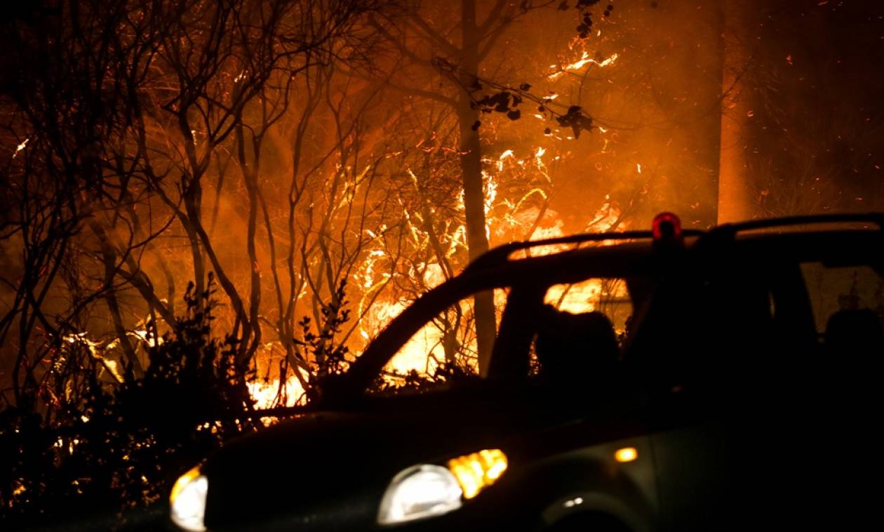 Φωτιά ΤΩΡΑ: Πρόεδρος Εργαζομένων ΕΚΑΒ: Δύο νεκροί από τις πυρκαγιές