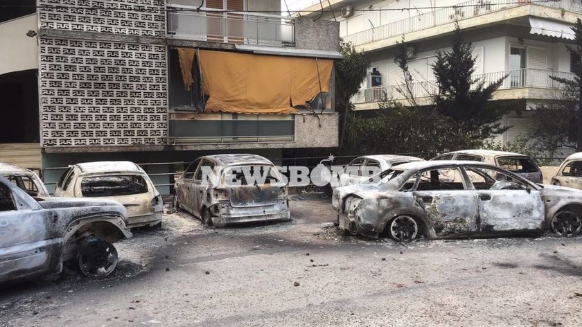 Φωτιά: Απανθρακωμένοι μητέρα και παιδί στο Μάτι - Δήμαρχος Ραφήνας: «Οι νεκροί είναι ήδη 60»