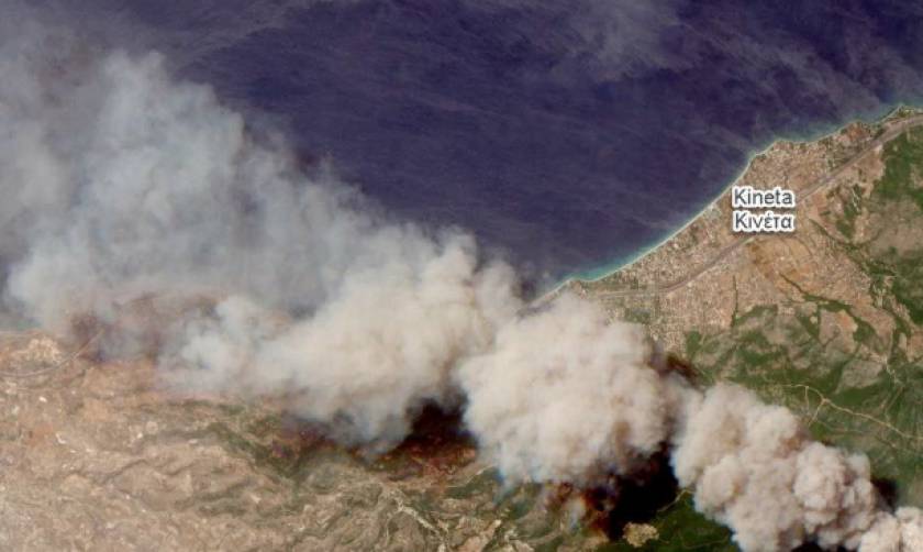 Φωτιά Αττική: Εικόνες που κόβουν την ανάσα – Οι καταστροφικές πυρκαγιές από το διάστημα