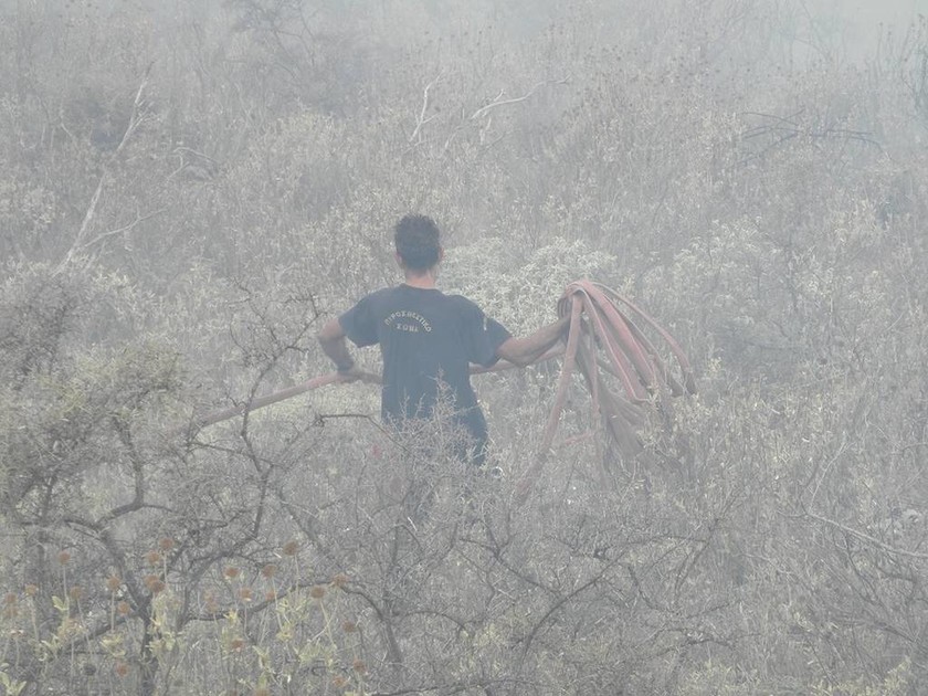 Φωτιά Χανιά: Σε τρία μέτωπα μαίνεται η πυρκαγιά στον Κακόπετρο (pics)