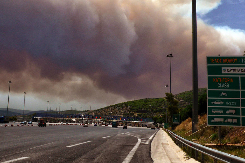Φωτιά Αττική: Ο Πάπας Φραγκίσκος προσεύχεται για τα δεκάδες θύματα των πυρκαγιών 