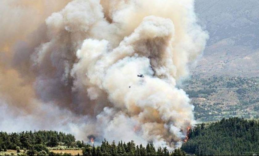 Φωτιά Κρήτη: Έσβησε η πυρκαγιά στον Κακόπετρο - Υπό έλεγχο στον Αποκόρωνα