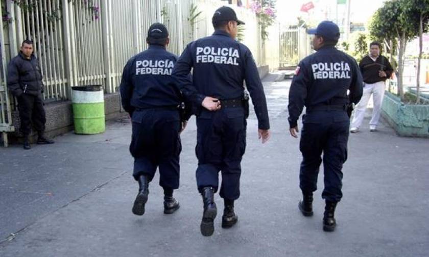 Μεξικό: Οπλοφόροι δολοφόνησαν 6 ανθρώπους που κήδευαν νεαρό συγγενή τους