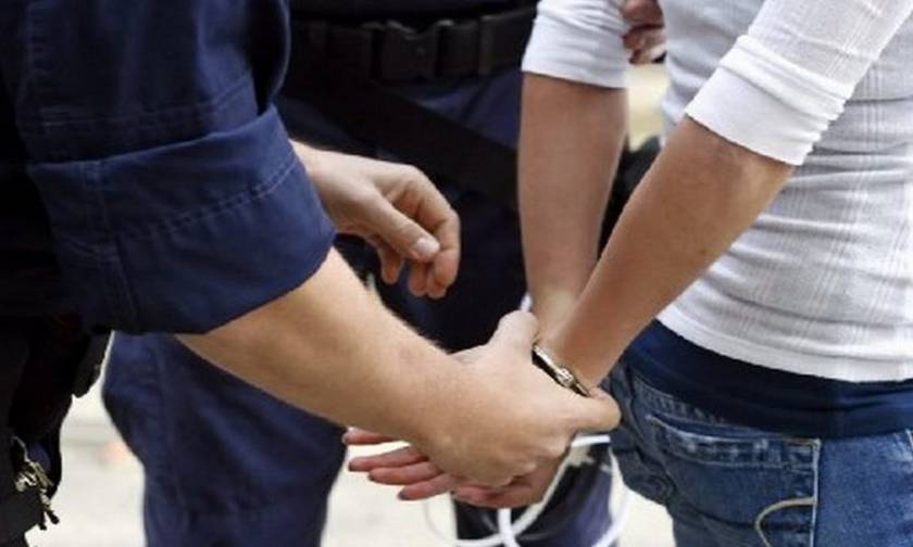 Έβρος: Συνέλαβαν 40χρονο για παράνομη μεταφορά μεταναστών