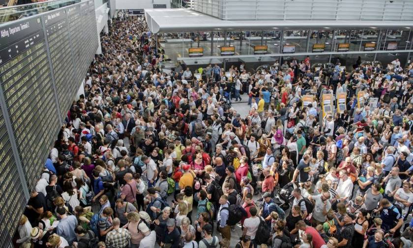 Μόναχο: Γυναίκα μπήκε σε ζώνη ασφαλείας και προκάλεσε την ακύρωση 200 πτήσεων!