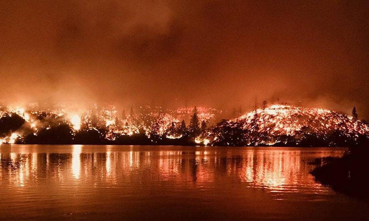 «Κόλαση» φωτιάς στην Καλιφόρνια: Τουλάχιστον πέντε νεκροί από τις πυρκαγιές (Pics+Vids)