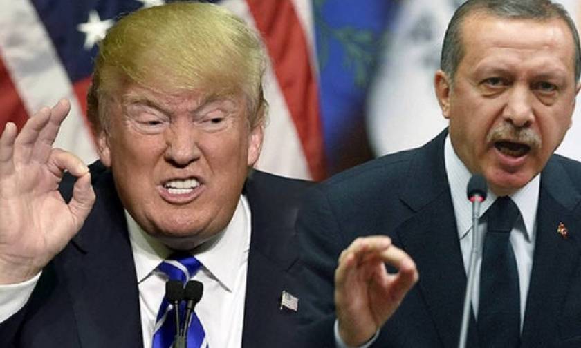 «Έξαλλος» ο Ερντογάν με τον Τραμπ: Τον απειλεί με σκληρές κυρώσεις