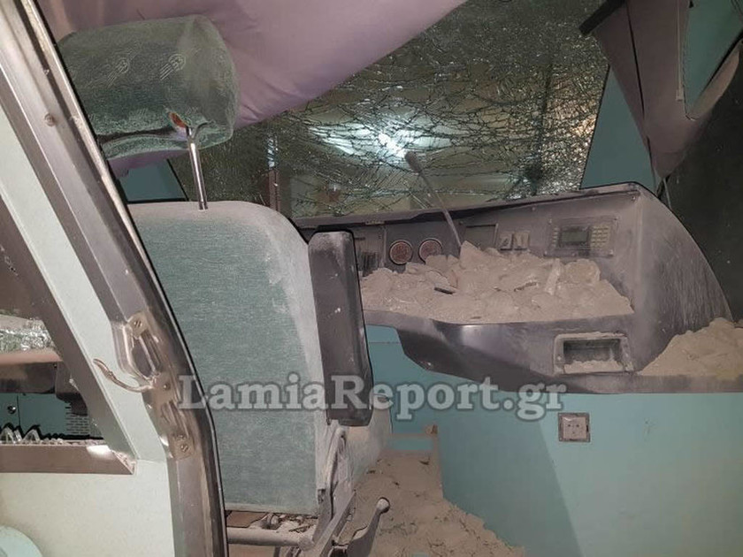 Λαμία: Εκτροχιάστηκε τρένο μέσα στην πόλη – Δύο τραυματίες – Εικόνες σοκ