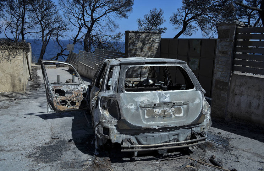 Εικόνες καταστροφής: Το Μάτι δύο εβδομάδες μετά τη φονική πυρκαγιά (pics)