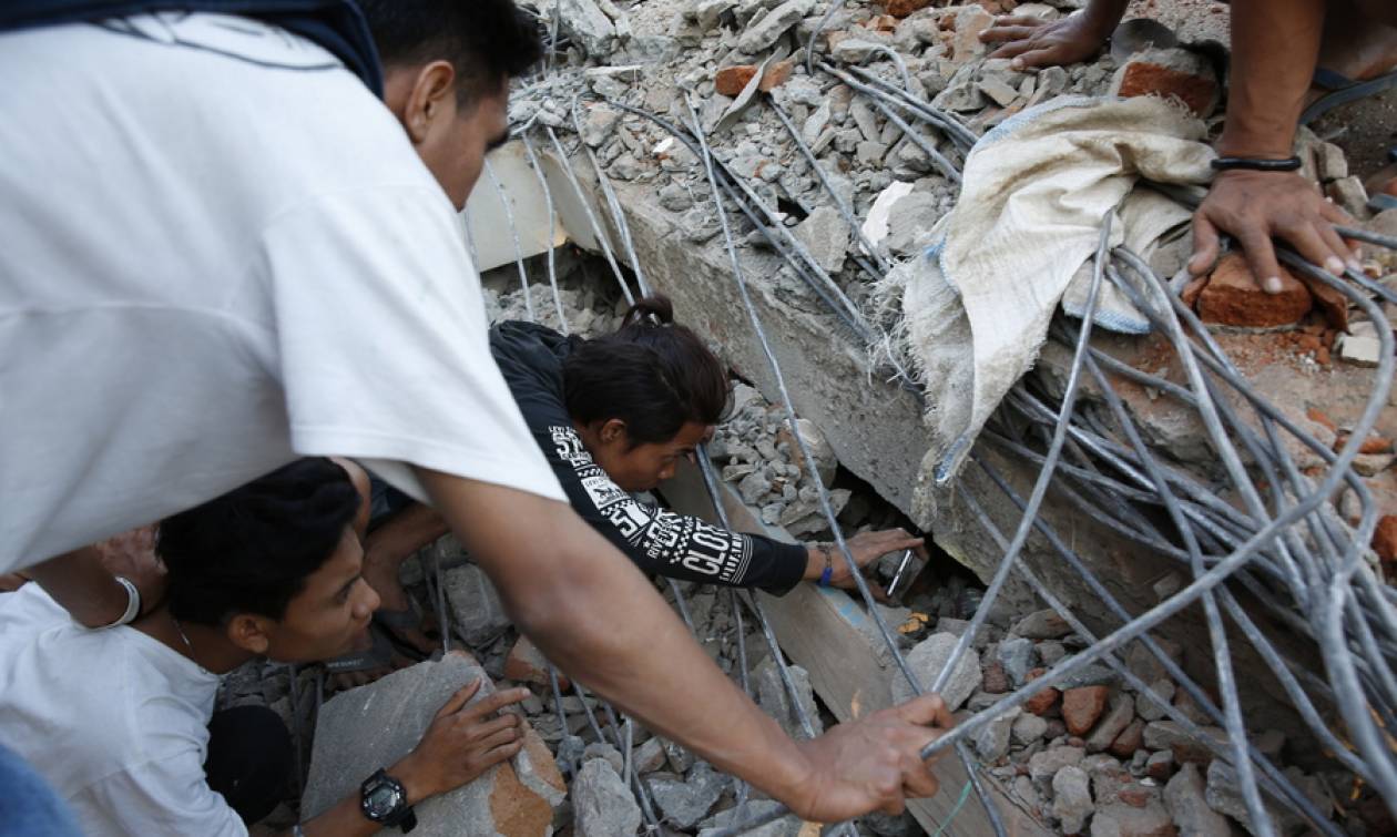 Νέος ισχυρός σεισμός 5,3 Ρίχτερ στην Ινδονησία