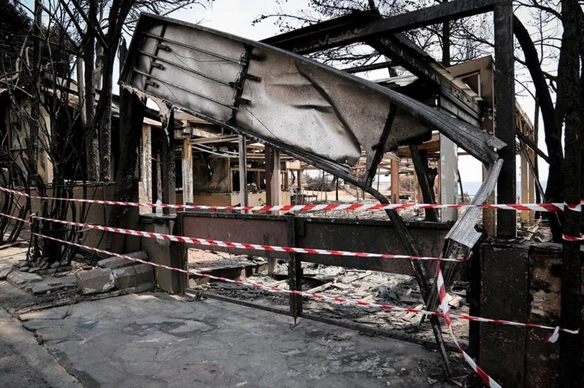 ΕΚΤΑΚΤΟ – Φονικές πυρκαγιές: Η ανακοίνωση της Πυροσβεστικής για τον αριθμό των νεκρών
