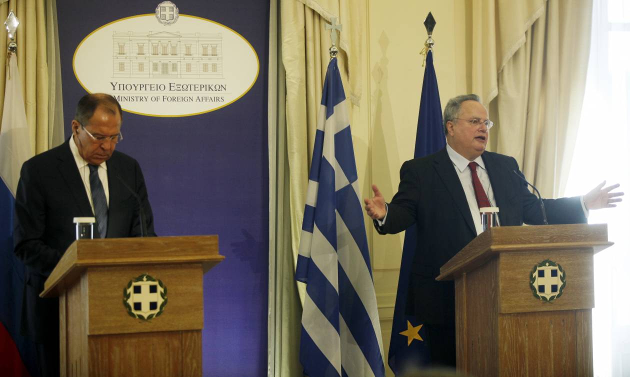 Ραγδαίες εξελίξεις: Ανακαλείται στην Αθήνα ο Έλληνας πρέσβης στη Μόσχα (vid)