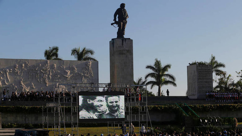 Κούβα: Θεαματική άνοδο καταγράφει ο αριθμός των τουριστών παρά τις «εκστρατείες» των ΗΠΑ (Vid)