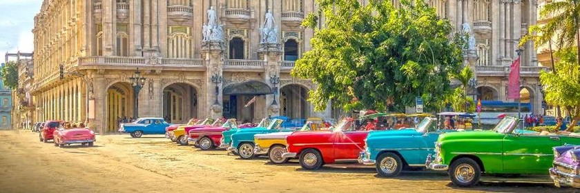 Κούβα: Θεαματική άνοδο καταγράφει ο αριθμός των τουριστών παρά τις «εκστρατείες» των ΗΠΑ (Vid)