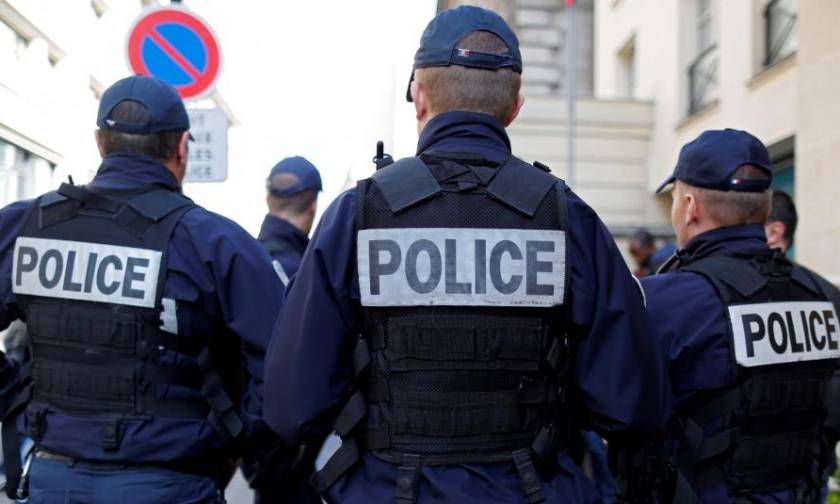 Γαλλία: Αυτοκίνητο έπεσε πάνω στην είσοδο τεμένους στη Λιλ